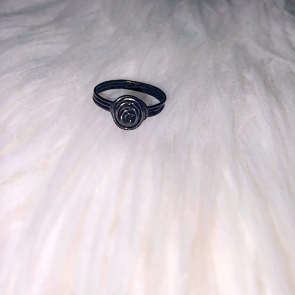 Black Spiral Ring